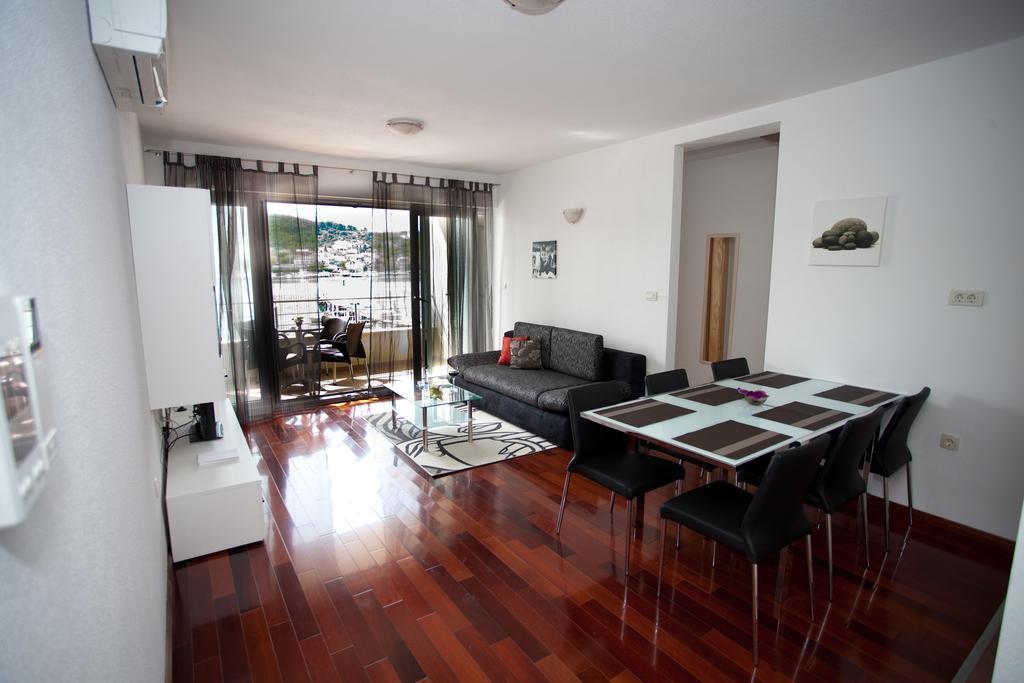 Apartments Svjetlana Τρογκίρ Δωμάτιο φωτογραφία