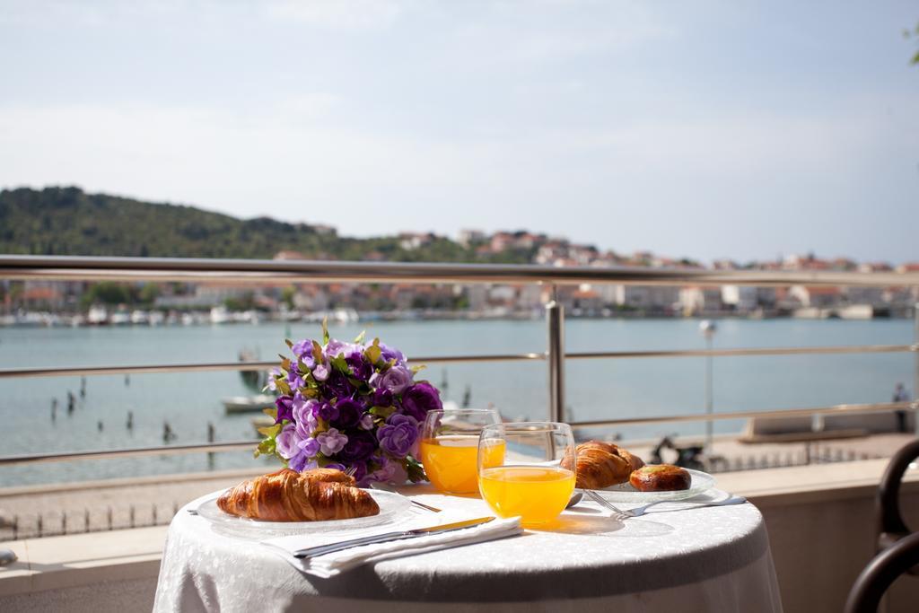Apartments Svjetlana Τρογκίρ Δωμάτιο φωτογραφία