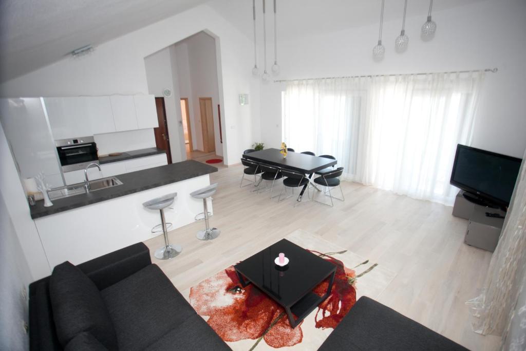 Apartments Svjetlana Τρογκίρ Δωμάτιο φωτογραφία