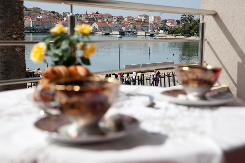Apartments Svjetlana Τρογκίρ Εξωτερικό φωτογραφία